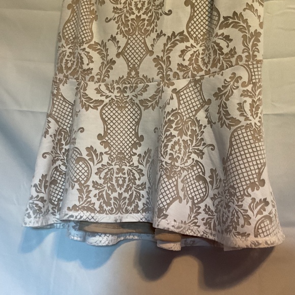 Apt.9 Too - Picture 2 of 5